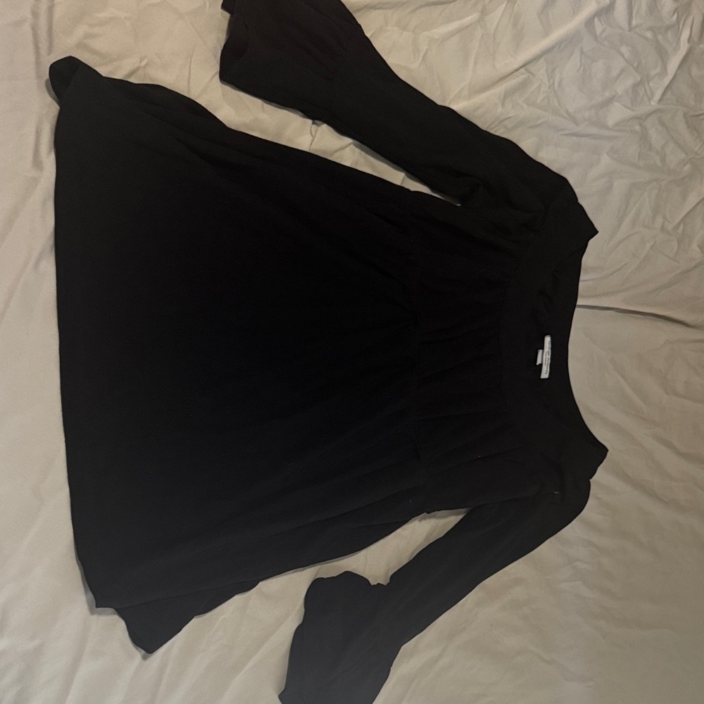 Liz Lange for Target Black Long Sleeve Top